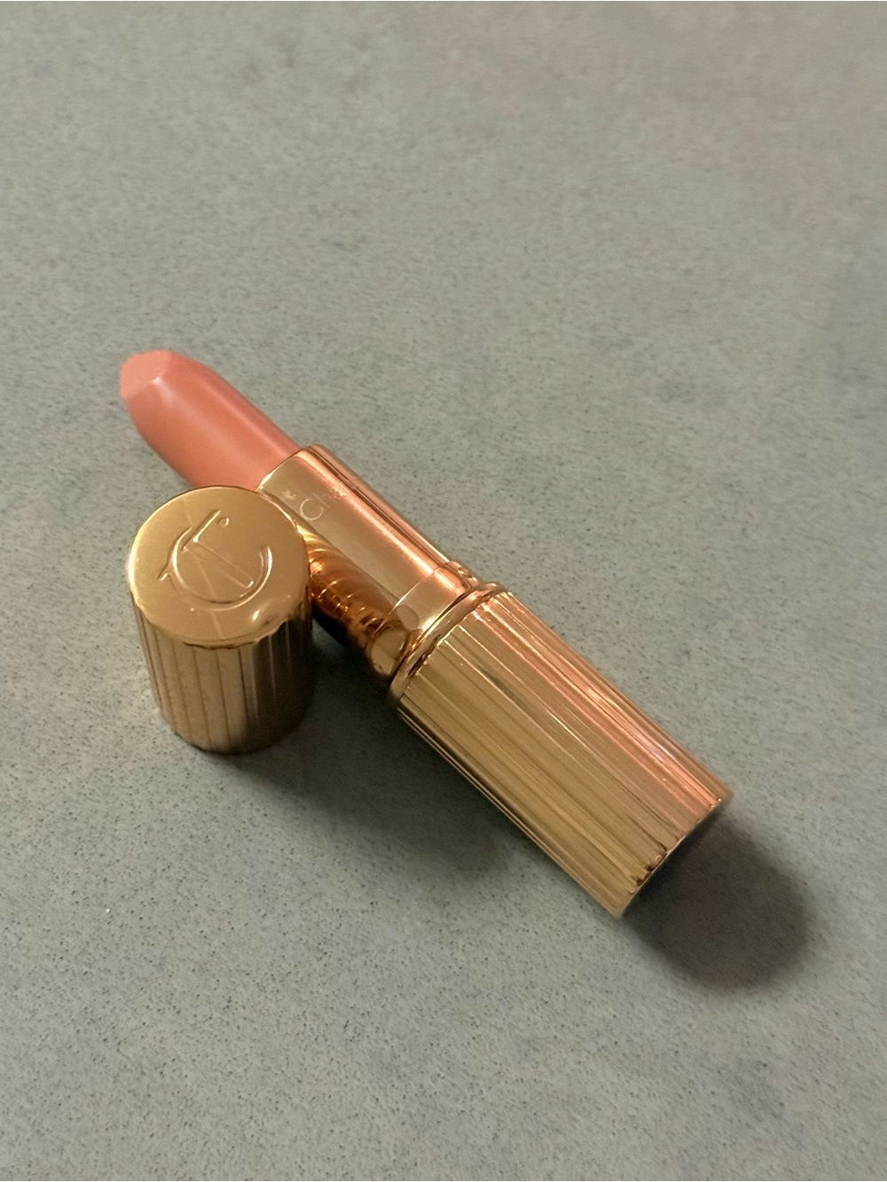 Charlotte Tilbury Bitxx Perfect Lipstick